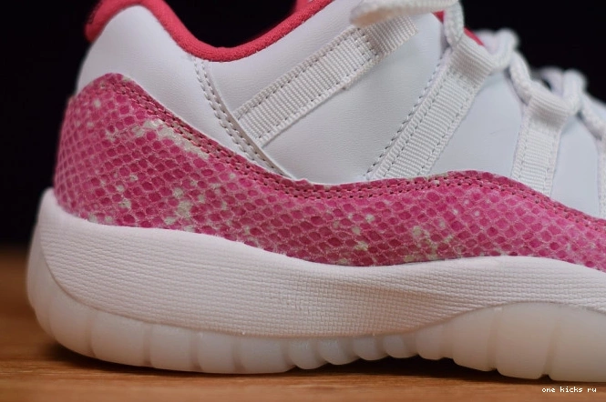 Rep WMNS AH7860-106 Pink Jordan Air Snakeskin 11 Low 0803